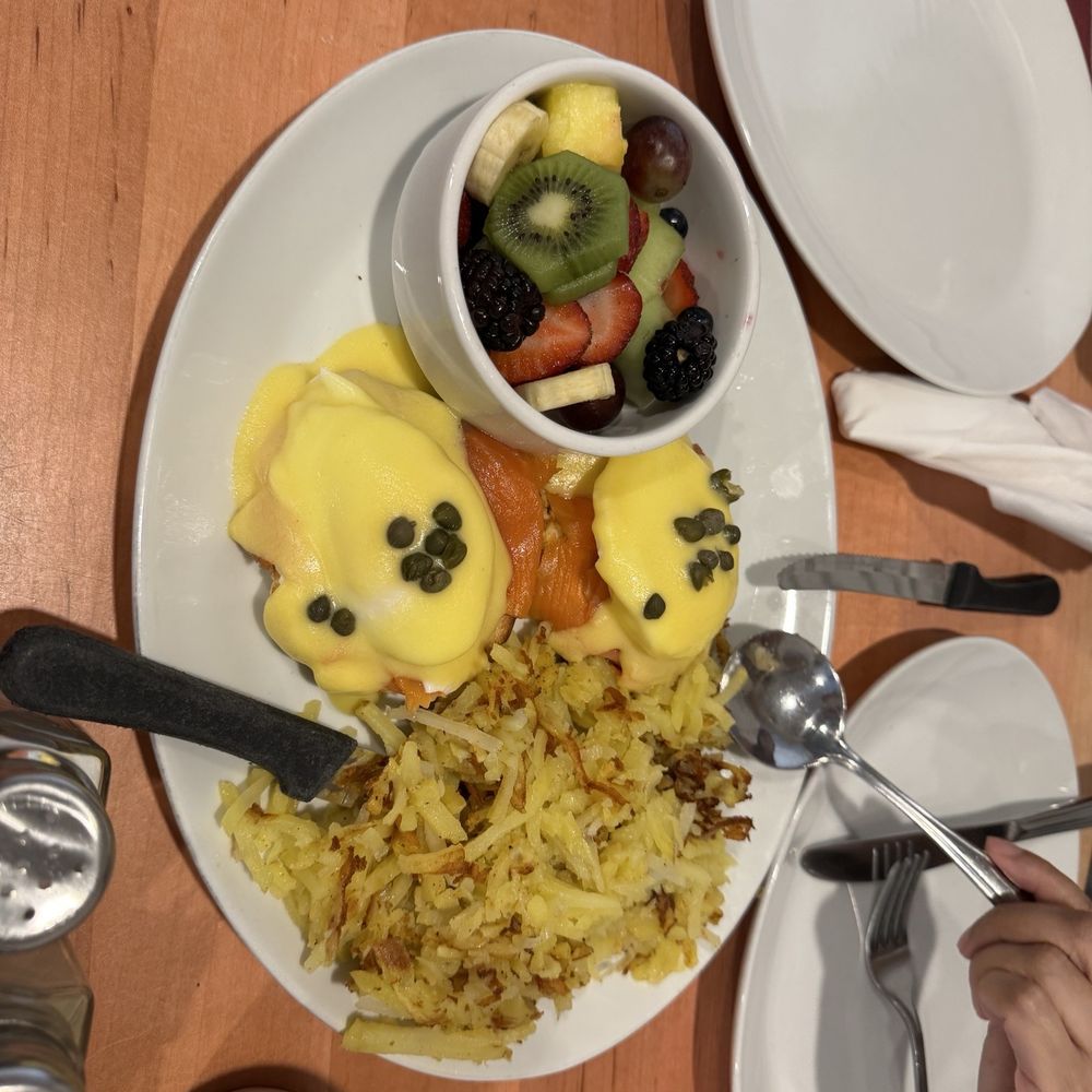 Korner Kitchen - Pacific Eggs Benny - Breakfast & Brunch Near Me - Waterloo, Ontario Korner Kitchen - Pacific Eggs Benny - Breakfast & Brunch Near Me - Waterloo, Ontario