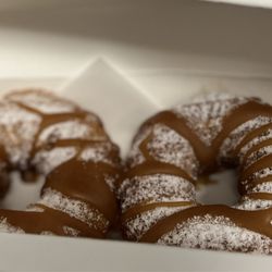 Craving Donuts - Funnel cake