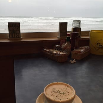 Mo's Seafood & Chowder - Clam chowder and a view - Seafood Near Me - Cannon Beach, Oregon Mo's Seafood & Chowder - Clam chowder and a view - Seafood Near Me - Cannon Beach, Oregon