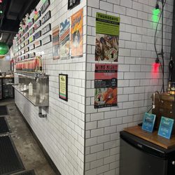 Hungry Llama - Bar area