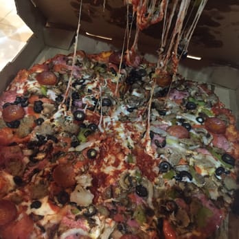 Round Table Pizza - Pizza Near Me - Rocklin, California