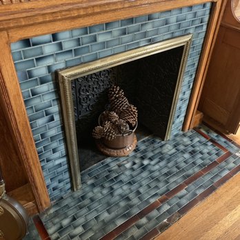 Castle Marne - Fireplace - Bed & Breakfast Near Me - Denver, Colorado Castle Marne - Fireplace - Bed & Breakfast Near Me - Denver, Colorado