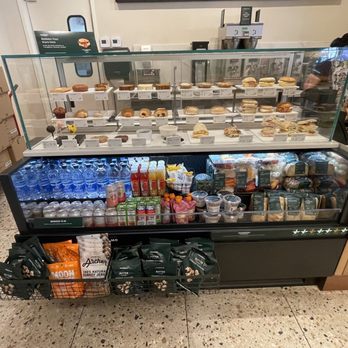 Starbucks - pastry case - Coffee & Tea Near Me - Honolulu, Hawaii Starbucks - pastry case - Coffee & Tea Near Me - Honolulu, Hawaii
