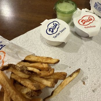 Dick's Drive-In - Fast Food Near Me - Seattle, Washington
