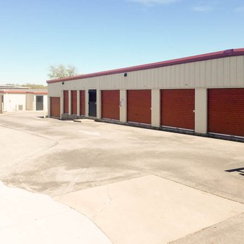 US Storage Centers - exterior units - Self Storage Near Me - Austin, Texas US Storage Centers - exterior units - Self Storage Near Me - Austin, Texas