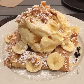 Cafe Bench - Lady Nana - Cafes Near Me - Flushing, New York