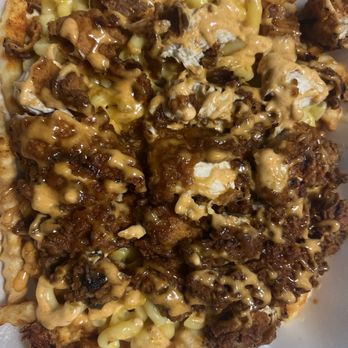 Harry's Hot Chicken - Harry's Loaded Fries Mac and Cheese - Chicken Shop Near Me - Tujunga, California Harry's Hot Chicken - Harry's Loaded Fries Mac and Cheese - Chicken Shop Near Me - Tujunga, California