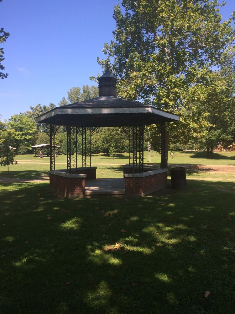 OW Farver Memorial Park Logo