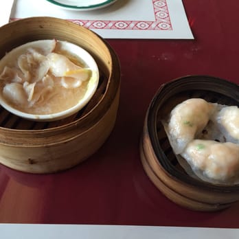 Yimin Dim Sum House - Steamed ginger squid and shrimp dumplings with chives - Dim Sum Near Me - Ottawa, Ontario