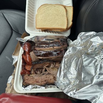 Rodney's Ribs - Ribs hot link and brisket - Food Trucks Near Me - Pasadena, California