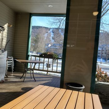 Black Mtn Burger - Slopes and outdoor seating - Burgers Near Me - Lincoln, New Hampshire Black Mtn Burger - Slopes and outdoor seating - Burgers Near Me - Lincoln, New Hampshire