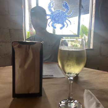 Crabby's Oyster Bar - Oyster time! - Seafood Near Me - Jensen Beach, Florida Crabby's Oyster Bar - Oyster time! - Seafood Near Me - Jensen Beach, Florida