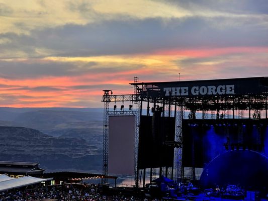 The Gorge Amphitheatre by null