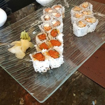 Grace's Mandarin - Spicy tuna Philadelphia and crunchy shrimp roll - Asian Fusion Near Me - Oxon Hill, Maryland Grace's Mandarin - Spicy tuna Philadelphia and crunchy shrimp roll - Asian Fusion Near Me - Oxon Hill, Maryland