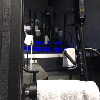 District Climb - Versaclimber - Interval Training Gyms Near Me - Dallas, Texas