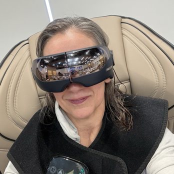 Summit Nails Spa - The heated eye-area massager! - Nail Salons Near Me - Las Vegas, Nevada