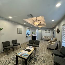 Falls Clinic Of Chiropractic - Falls Clinic of Chiropractic Lobby
