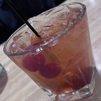 Bistro On The Glen - Brandy ol' fashioned - American Near Me - Glendale, Wisconsin