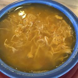 El Rodeo - Chicken broth with shredded chicken