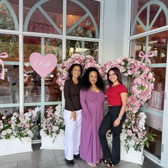 Keik Restaurant - Outside look presentation - Desserts Near Me - Doral, Florida
