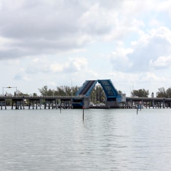 Bradenton Beach City Pier - Sunshine Skyway drawbridge. - Boating Near Me - Bradenton Beach, Florida