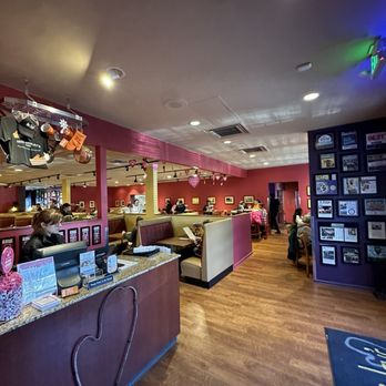 Miss Shirley's Cafe, Roland Park - Interior photo - American Near Me - Baltimore, Maryland