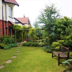 Bodeuron Guest House - Our garden