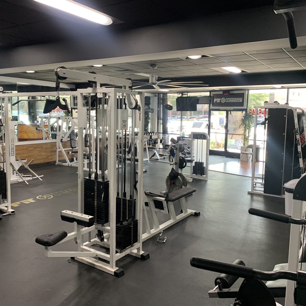 Fithouse 818 - No waiting on machines .. kinda gym heaven - Trainers Near Me - Los Angeles, California Fithouse 818 - No waiting on machines .. kinda gym heaven - Trainers Near Me - Los Angeles, California