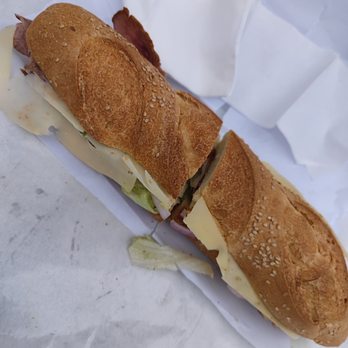 Gemelli Gourmet Market North - Roast beef sandwich... Where's the beef? - Italian Near Me - Glen Head, New York
