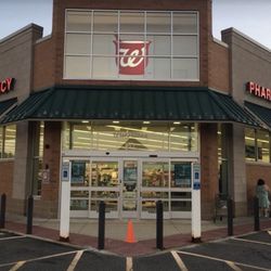 Walgreens - Walgreens Pharmacy @ 217 Daniel Webster Highway, Nashua, NH 03060