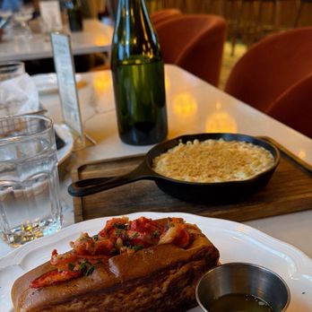 Americano, Lincoln Park - Cocktail Bars Near Me - Chicago, Illinois