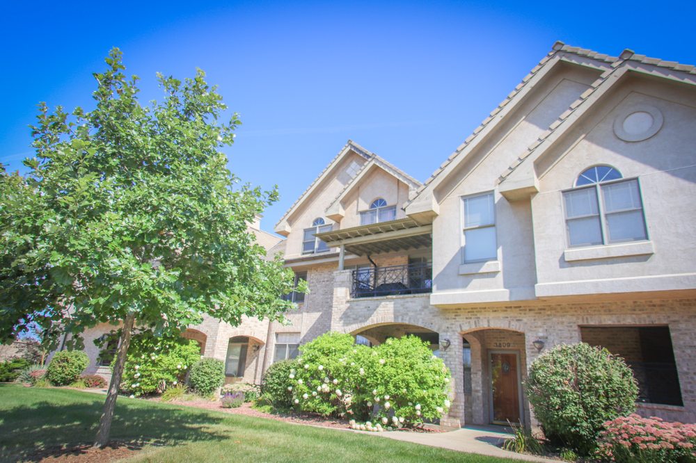 SPRINGBROOK CERCLE LUXURY APTS Updated June 2024 12 Photos 8601 S