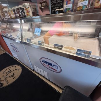 Gigis Ice Cream & Cafe - Ice cream - Cafes Near Me - Laurel, Maryland Gigis Ice Cream & Cafe - Ice cream - Cafes Near Me - Laurel, Maryland
