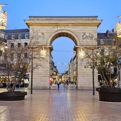 Cinéma Le Darcy - Place Darcy