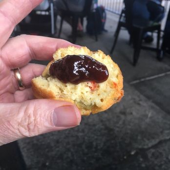 Roaming Buffalo BBQ - Oh yeah, I'll put strawberry/jalapeño jam on cornbread! - Barbeque Near Me - Denver, Colorado