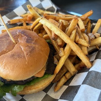 The Fix KC - Portobello burger + fries - Vegan Near Me - Kansas City, Missouri The Fix KC - Portobello burger + fries - Vegan Near Me - Kansas City, Missouri