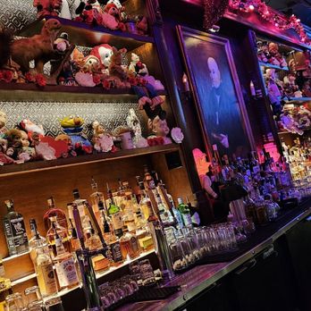 Creepy's - Bars Near Me - Portland, Oregon