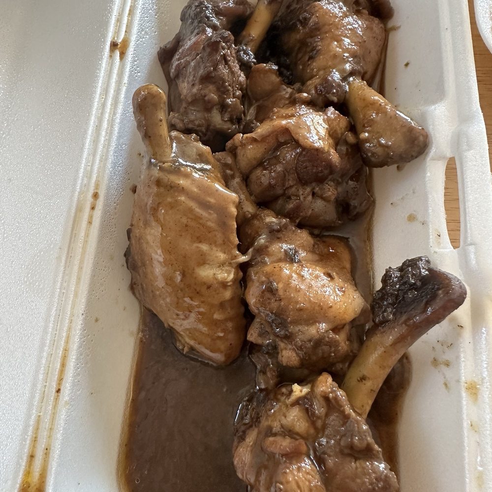 Ruthies Caribbean Kitchen - 6 pcs Jerk Chicken Wings Mild / Hot.  Chicken had absolutely no seasoning on it. Jerk sauce tasted diluted? 1/5 - Caribbean Near Me - Vallejo, California
