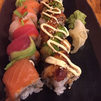 Oishii - Rainbow Dragon, Skydiver Maki - Sushi Bars Near Me - Houston, Texas