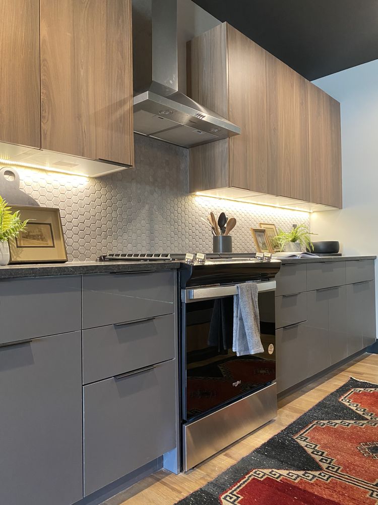 Slide of MC Kitchen & Renovation