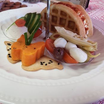 Queen of Hearts - Caterers Near Me - Henderson, Nevada Queen of Hearts - Caterers Near Me - Henderson, Nevada