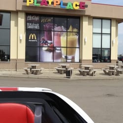 McDonald's - Nice patio & play center