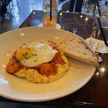Bosscat Kitchen & Libations - Shrimp and grits - New American Near Me - Houston, Texas