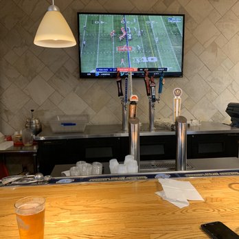 Skipper's Fish Fry - Local brews on tap - Seafood Near Me - Apex, North Carolina Skipper's Fish Fry - Local brews on tap - Seafood Near Me - Apex, North Carolina