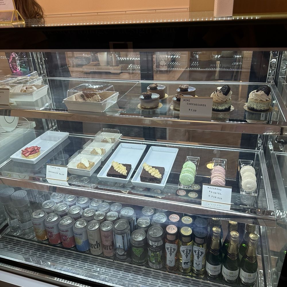 B Sweet Designs - Dessert case - Party & Event Planning Near Me - Buffalo, New York B Sweet Designs - Dessert case - Party & Event Planning Near Me - Buffalo, New York