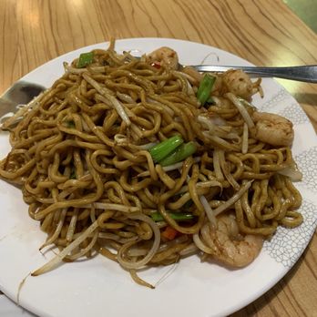 Hunan Style - Hunan Style Fried Noodles with shrimp, basically chow mein - Chinese Near Me - Davis, California