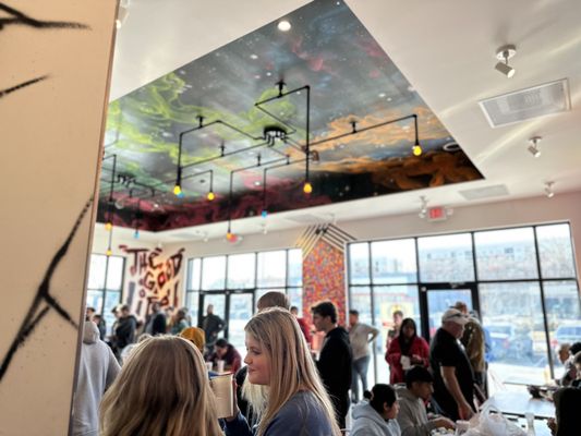 Dave's Hot Chicken by null