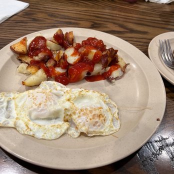 Country Cookin Diner - Eggs over easy with home fries - Southern Near Me - Cocoa, Florida Country Cookin Diner - Eggs over easy with home fries - Southern Near Me - Cocoa, Florida
