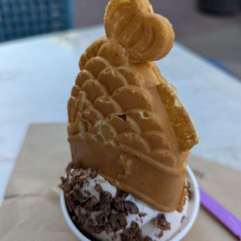 Somisomi - Upsidedown ahboong - Ice Cream & Frozen Yogurt Near Me - Irvine, California