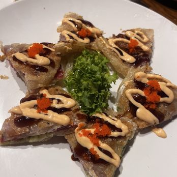 Omiya Sushi - Sushi pizza - Japanese Near Me - Brooklyn, New York